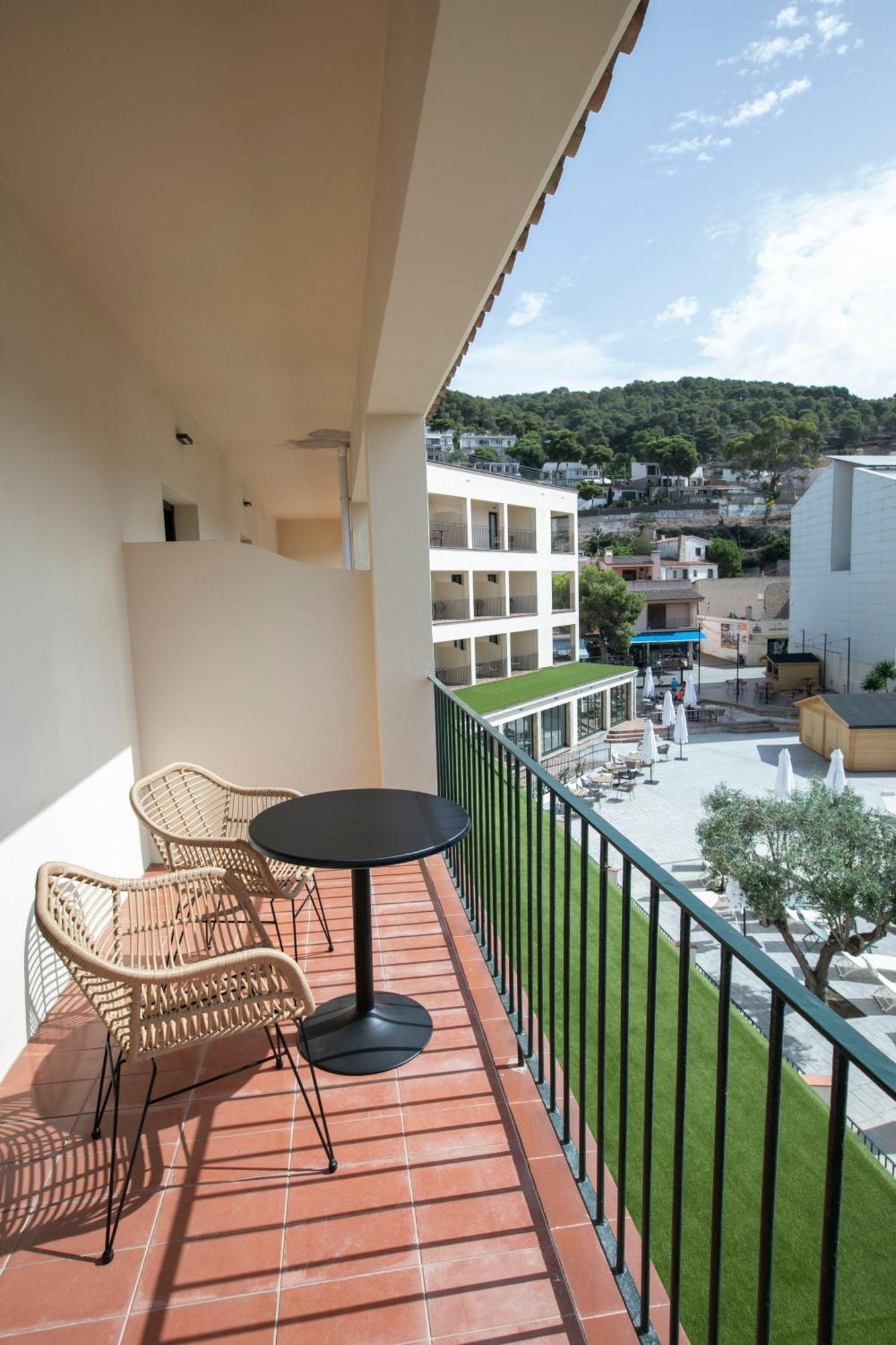 Hotel Coral Boutique By Gaiarooms L'Estartit Esterno foto